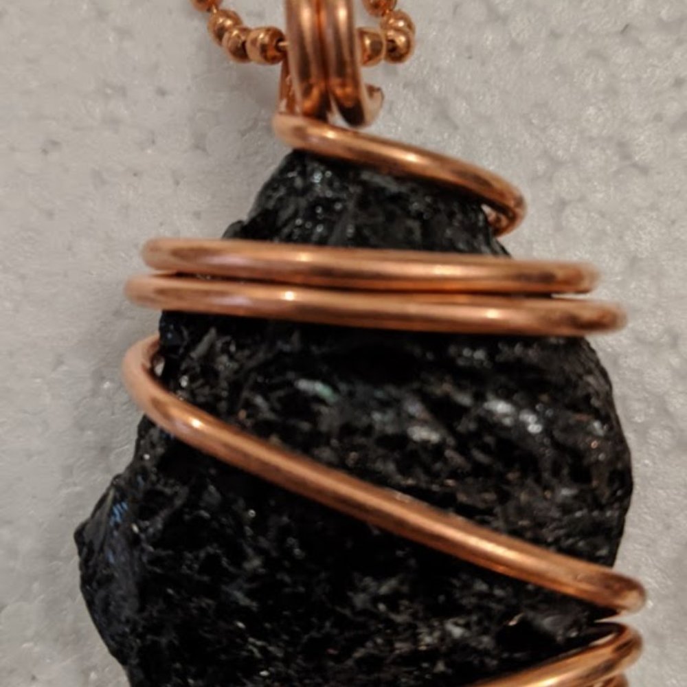 Black Tourmaline Healing Stone with Copper Necklac - Picture 2 of 7